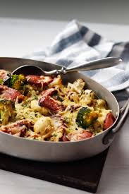 Lchf Recept Blommig Korvlada Barnsligt Gott Diet Doctor Recept Recept Middagsrecept Korvrecept