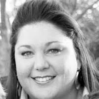 Danielle Dickey's Instagram, Twitter & Facebook