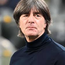 Sein namensvetter weiß das nur zu gut. Joachim Low Machtkampf Beim Dfb Um Den Bundestrainer Fussball