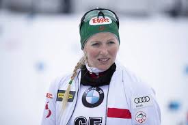 Lisa theresa hauser claims �� in the @biatlonpokljuka mass start ahead of ingrid landmark tandrevold and @tirileckhoff ✌��. Biathlon Les Equipes D Autriche Pour 2020 Sports Infos Ski Biathlon