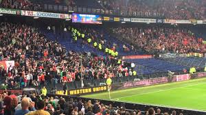 Amstel cup ajax psv rotterdam hooligans comes along video. Standard Fans Attack Feyenoord Youtube