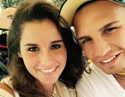 Sarah lombardi und ihr liebster roberto ostuni sind verliebter als je zuvor. Junge Unreife Eltern Im Baby Pr Wahn Popsprite Eltern Jungs Pietro Und Sarah