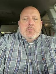 Anna Slagle's Instagram, Twitter & Facebook