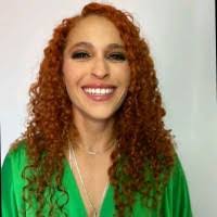 Isela Arce's Instagram, Twitter & Facebook