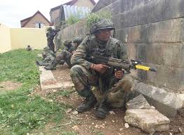 Indian, British soldiers hurt in UK ...