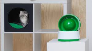 J'adore mes chats, mais j'avoue que le matériel pour prendre soin d'eux, comme les bacs de litières, ne sont pas particulièrement esthétiques ni. 5 Accessoires Ikea A Offrir A Son Chat Ou Son Chaton M6 Deco Fr