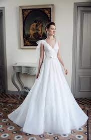 Brautkleider rot weißla sposa brautkleider. Aktuelle Brautmoden Kollektion Von Divina Sposa Mein Hochzeits Ratgeber