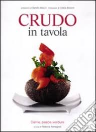 AA.VV., Federica Romagnoli (a cura di) – Crudo in tavola (2012) PDF