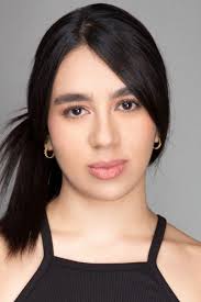 Emeli Castillo's Instagram, Twitter & Facebook