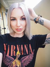 We've got the lowdown on the latest covid guidelines. The Best Hair Salons In London To Dye Your Hair Silver Kitty Cowell