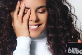 Считается одной из самых привлекательных и талантливых артисток украины. Nastya Kamenskih Popala V Rejting Billboard