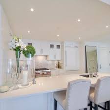 Offrez Vous Le Luxe De Ce Superbe Appartement A Louer 2 Chambres 2 Salles De Bain Walk In Et Baigne De Lumiere Prenez De La Hauteur In 2020 Home Decor Home Decor