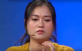 Lâm vỹ dạ tạo ấn tượng với khán giả ở nét diễn tự tin và khả năng hóa thân khá ngọt vào các nhân vật. Lam Vá»¹ Dáº¡ Ná»©c Ná»Ÿ Ben Nay Con Khoc Ben Kia Con CÅ©ng Khoc Em Ä'a Tat Con
