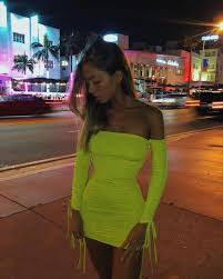 Tadiorx Em 2020 Roupas De Neon Looks Vestidos Roupas Neon