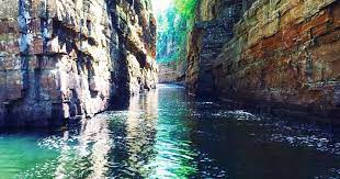 16 Endroits Surreels Pres De Montreal Que Tu Dois Absolument Voir Une Fois Dans Ta Vie Narcity Hiking Trip Trip Places To Visit