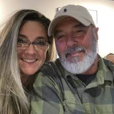 Which trolling motor placement works better, front or back?