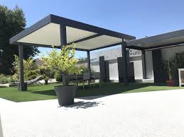 Pergola Bioclimatique Autoportee Couleur Assortie Aux Menuiseries Existantes Claustra Sur Mesure Pour Brise Pergola Bioclimatique Bioclimatique Pergola Design