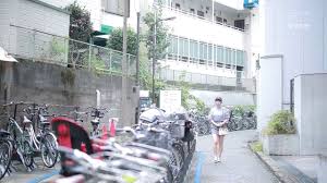 IPZZ-267 big tits and swimsuit reveal