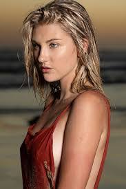 Danielle Sams's Instagram, Twitter & Facebook