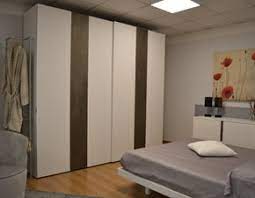 I prezzi sono garantiti e a prezzo ribassato per il rinnovo degli showroom dei migliori rivenditori d'italia. Offerte Camere Da Letto Prezzi Outlet Sconti Del 50 60 70