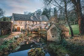 24/7 customer service · free cancellation · no booking fees Midsummer Wood Luxury Self Catering Home Bourton On The Water