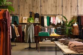 Visit your state's vaccine dashboard to learn more about their distribution guidelines. Aritzia Americana At Brand In Glendale