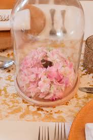 Centre De Table Cloche En Verre Hortensia Sous Cloche En Verre Cloche En Verre Centre De Table Decoration Table