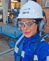 Seja a mulher da sua vida, se ame e seja forte 💪🏻🩷