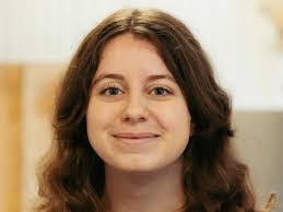 Helena Abrams's Instagram, Twitter & Facebook