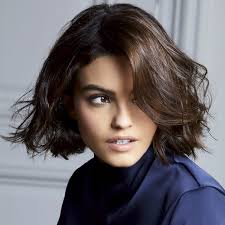 Coiffure 2019 femme mi long. Coiffures Mi Longues Tendances Automne Hiver 2018 2019 Pour Cheveux Mi Longs Page 2