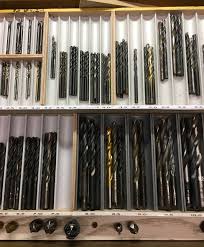 Bohrer Einlagen Bauanleitung Zum Selberbauen 1 2 Do Com Deine Heimwerker C Bohrer Einlagen Bauanleitung Z Diy Garage Storage Garage Organisation Tool Room