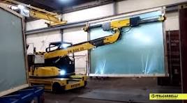 Telescopic handler for glass load/unload from containers