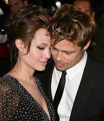 Angelina jolie made headlines in 2013 with a breast cancer preventative double mastectomy. Angelina Jolie Rarissima Confessione Su Brad Pitt Dopo Anni Dal Divorzio