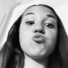 Crystal Warren (@cryzsmilz) • Instagram photos and videos