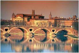 Enfin cette lutte finit par faire perdre patience à jussac. Visiter Toulouse Les Quartiers A Ne Pas Rater