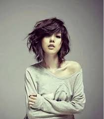 Versuche mir öfter mal einen dutt zu machen, habe jedoch dicke und ziemlich wellige haare! Pin Auf Hairstyle