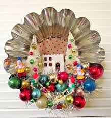 Shop Vintage Christmas Decorations Sale And Clearance Online Find A Wide Vari Vintage Christmas Crafts Retro Christmas Decorations Vintage Christmas Ornaments