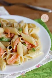 Fate lo stesso con la cipolla rossa, mondata 4. Pasta Fredda Salmone E Zucchine Ricetta Primo Estivo Ricette Pasta Fredda Cibo Etnico