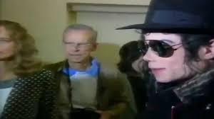 Ion Iliescu l-a primit la Cotroceni pe Michael Jackson. Cu ce cadou s-a  ales “Regele muzicii pop” VIDEO