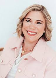 Angela Lamson's Instagram, Twitter & Facebook