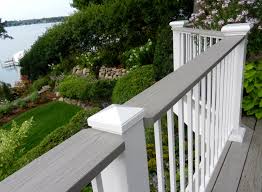 What Do You Get When You Combine Afco S Series 200 Flat Surface Railing With Long Lasting Composite Decking Deck Railings Aluminum Railing Patio Deck Designs
