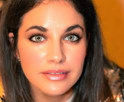 Laura Lebó Archives