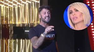 Fu l'anno in cui vinse gloria bellicchi, e parteciparono, tra le altre, anche ilaria spada, anna safroncik e laura torrisi. Fabrizio Corona Attacca Ilary Blasi Ricordati Cosa Facevi A 16 Anni Ecco Cosa Ha Fatto Archivio Biccy It