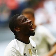 Lahir di berlin, rudiger menghabiskan waktu di akademi borussia dortmund sebelum pindah ke stuttgart. As Roma Prospect Rankings 3 Antonio Rudiger Chiesa Di Totti