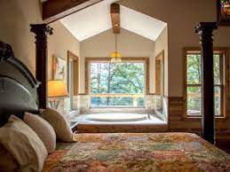 Our cabins offer the privacy and intimacy you want for your honeymoon or romantic getaway. Missouri Romantic Getaways