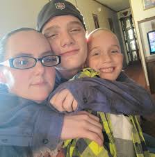 Hey guys! I'm needing some ideas for snacks to pack for my oldest for snack  time at school since his class eats lunch kinda late. I've done fruit,  apple slices w/ pb