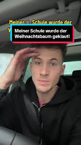 Kleinwüchsig Und Der Weihnachtsbaum