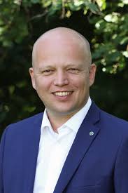 204 kb delegater på senterpartiets landsmøte (173016).jpg 900 × 600; Program For Valgkampapning 13 August Heddal Bygdetun Senterpartiet