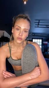 Honest beauty founder jessica alba hit a golden globes afterparty with pal shay mitchell — see her glam prep! Jessica Alba Social Media 03 31 2020 Celebmafia