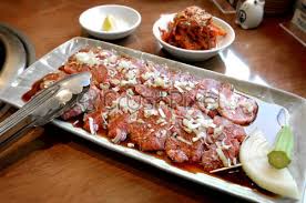 Today's cook is japanese miyazaki wagyu a5 kobe beef on kamado joe's soap stone! Japanese Raw Beef Set Or Kobe Beef Grill Set Stock Photo Crushpixel